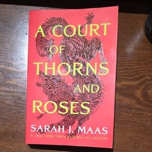 A Court of Thorns and Roses Book